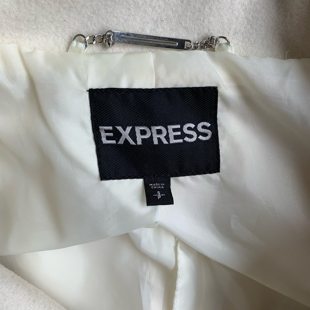 Express Collared Jacket With Belt - image 2